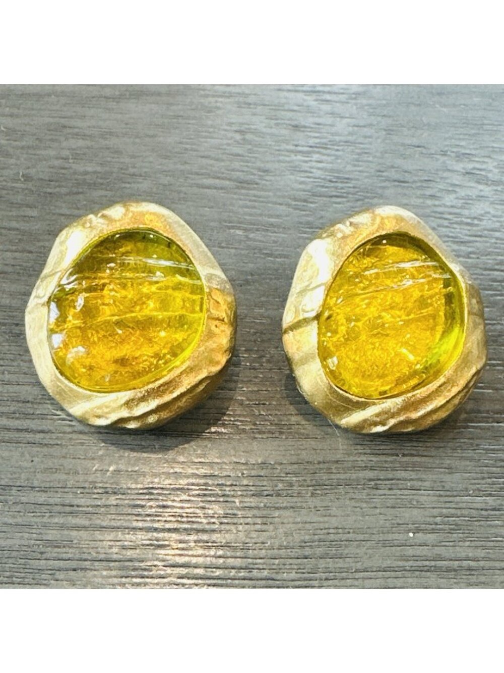 VTG HUGE GOLD PLATED MCM YELLOW LUCITE ASYMMETRICAL EARRINGS STATEMENT TEXTURED